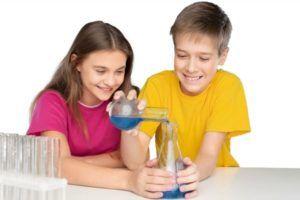 choosing a homeschool science curriculum